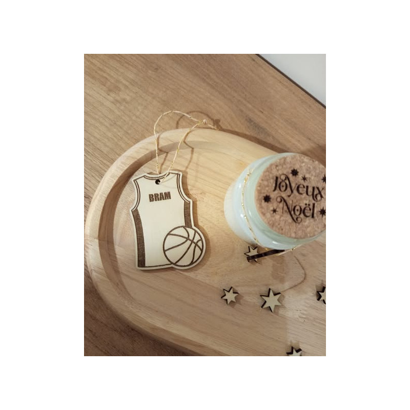 Boule de noël maillot basket personnalisée en bois 8cm